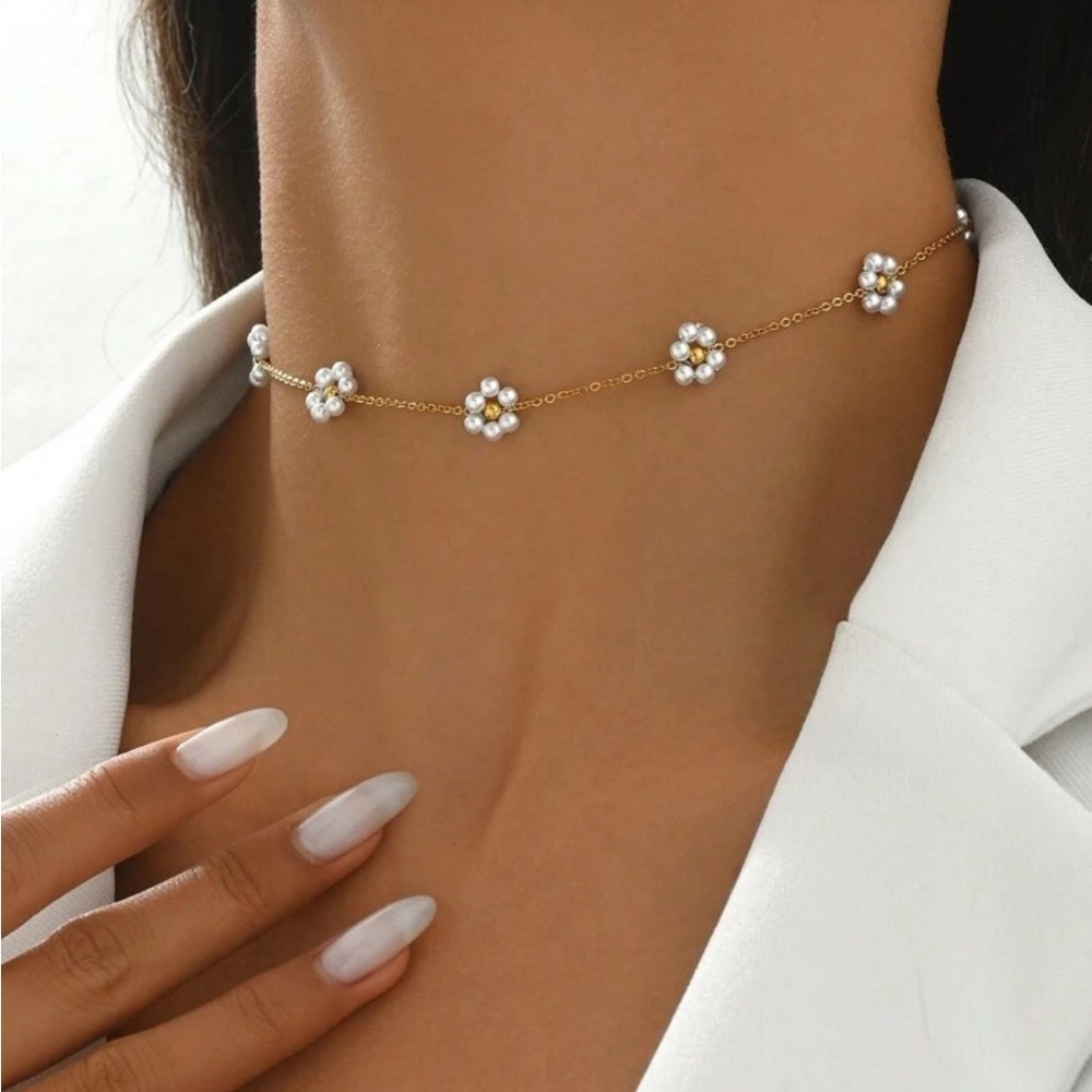 Gold Pearl Flower Choker Necklace – Dainty Beaded Boho Bridal Jewelry